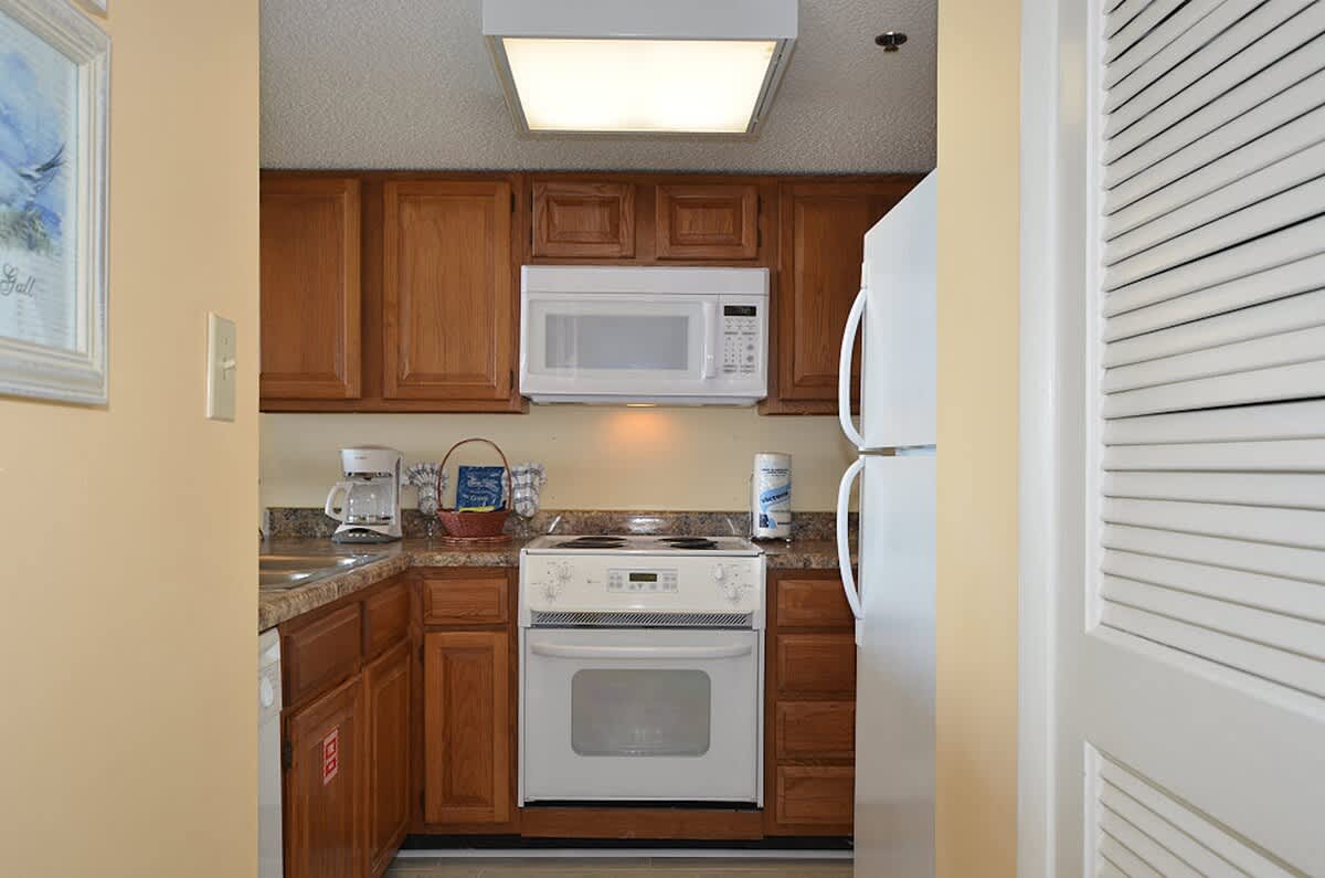 One Seagrove Place 1001 12