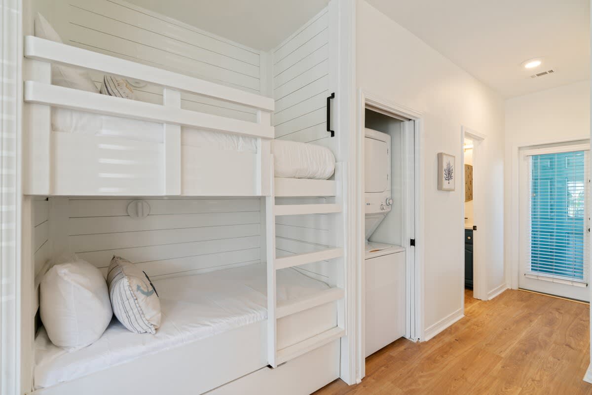 Bunk Bed and Trundle on 1st floor