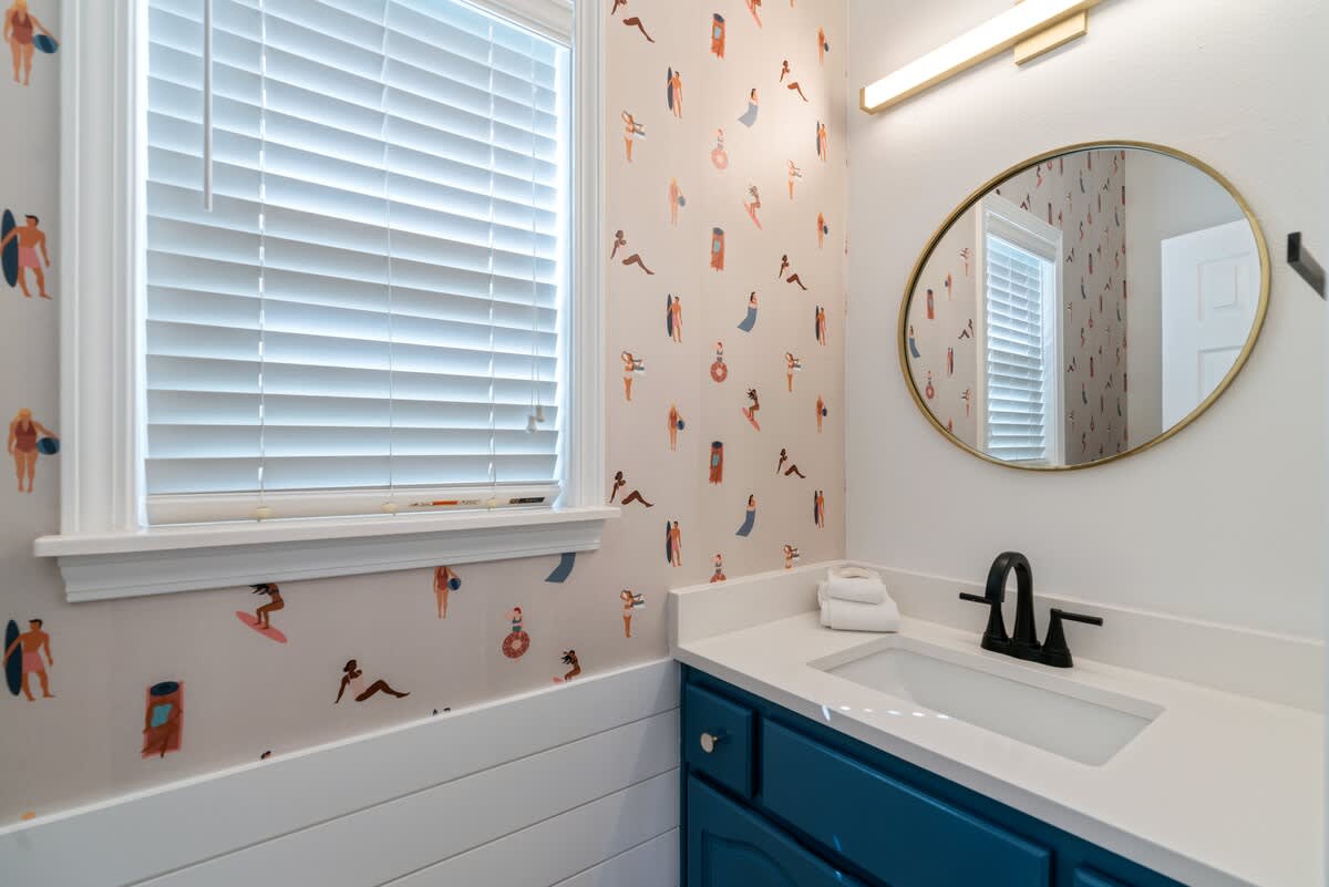 1st Floor half bathroom