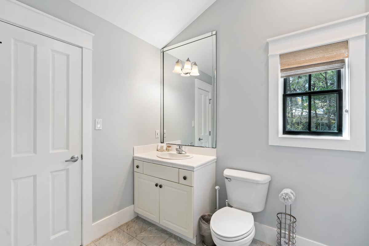Carriage House Bathroom