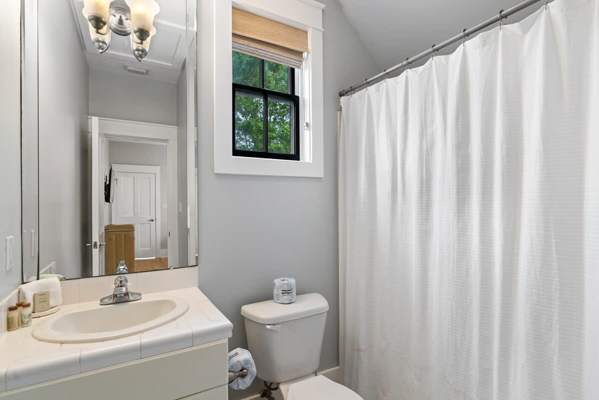 Bathroom for Double Queen room