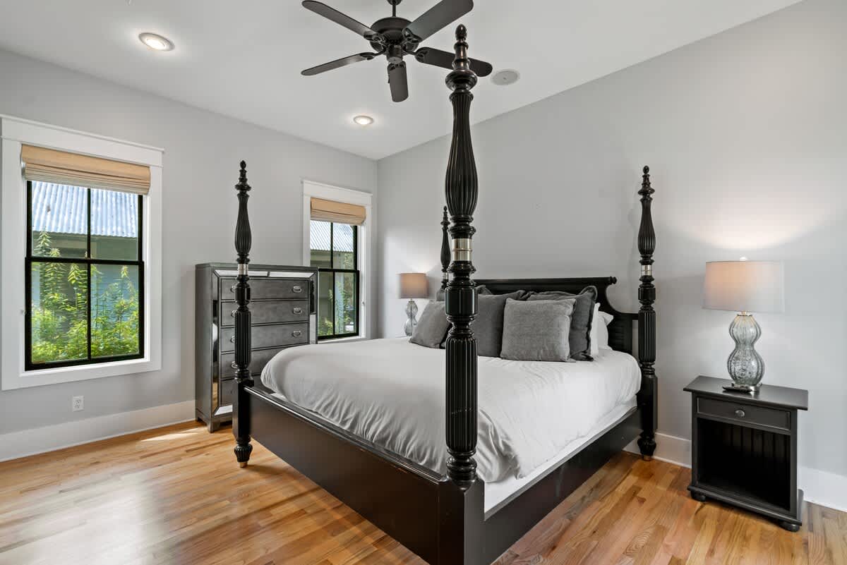 1st floor Primary Suite