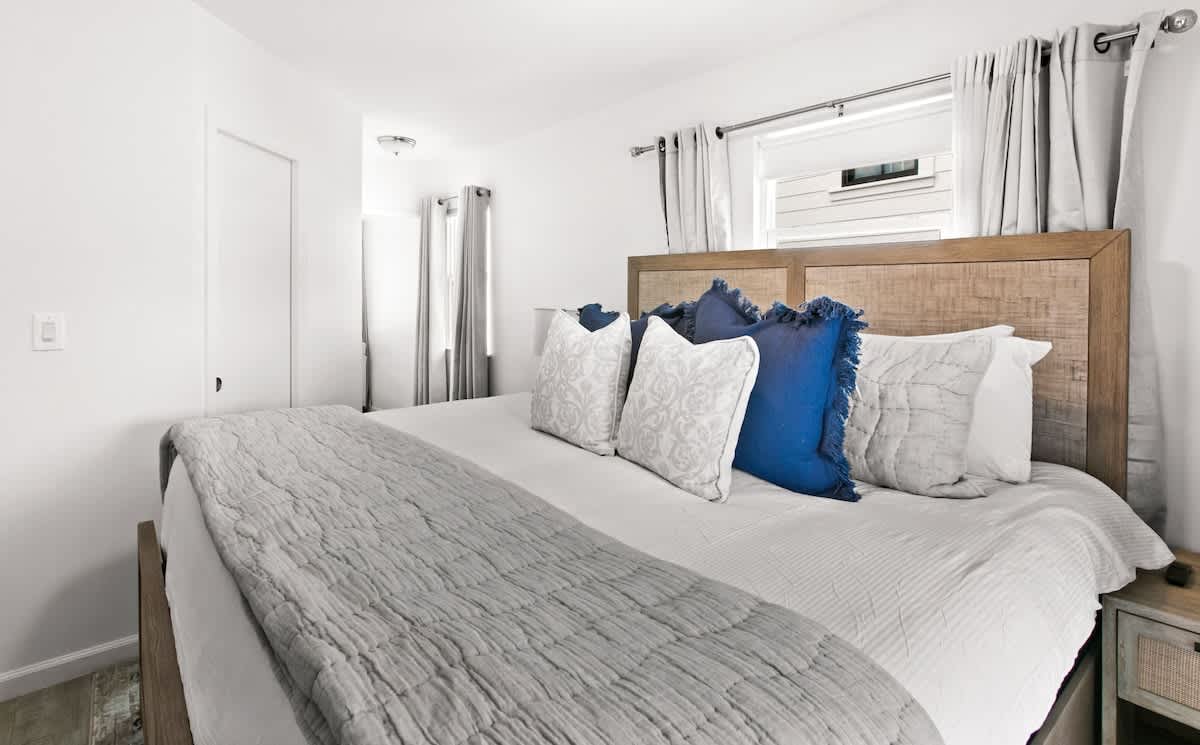 169 Lakeview Drive 76