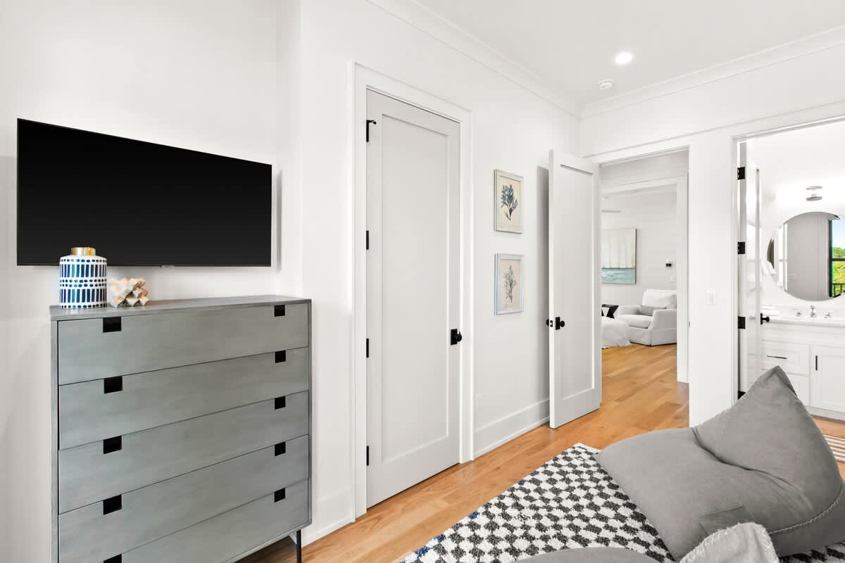 169 Lakeview Drive 24