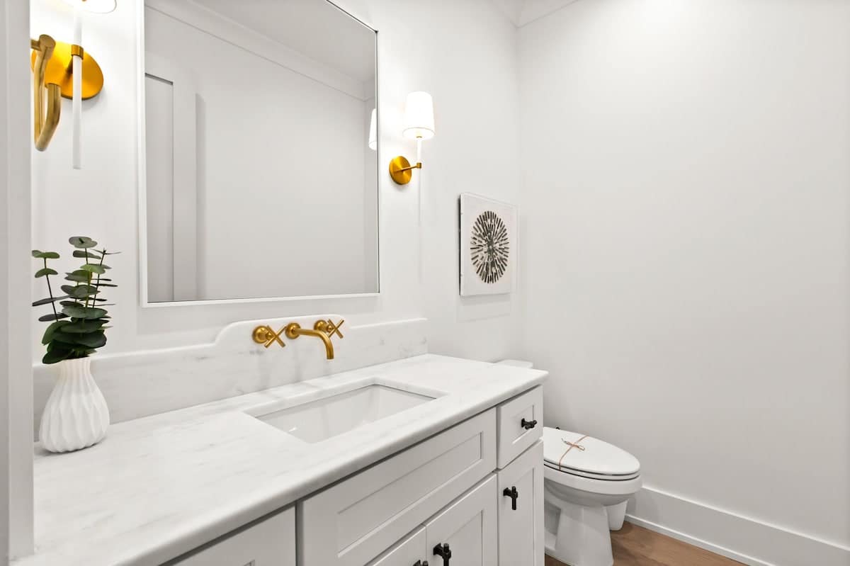 169 Lakeview Drive 54