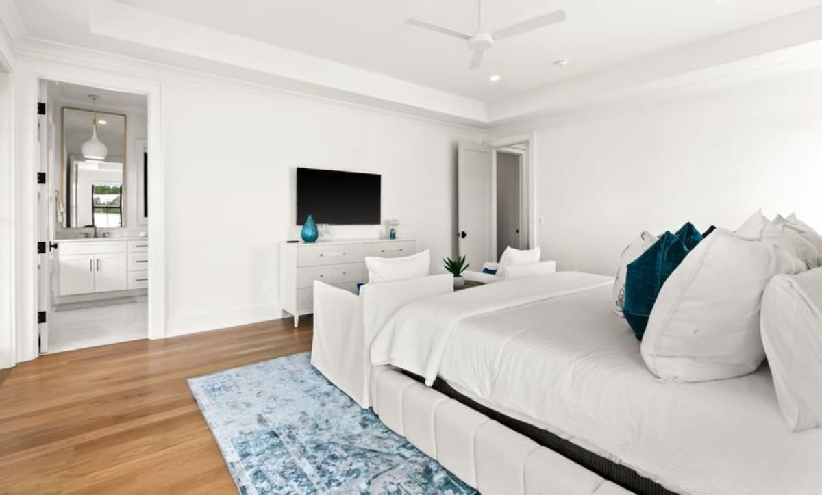 169 Lakeview Drive 32