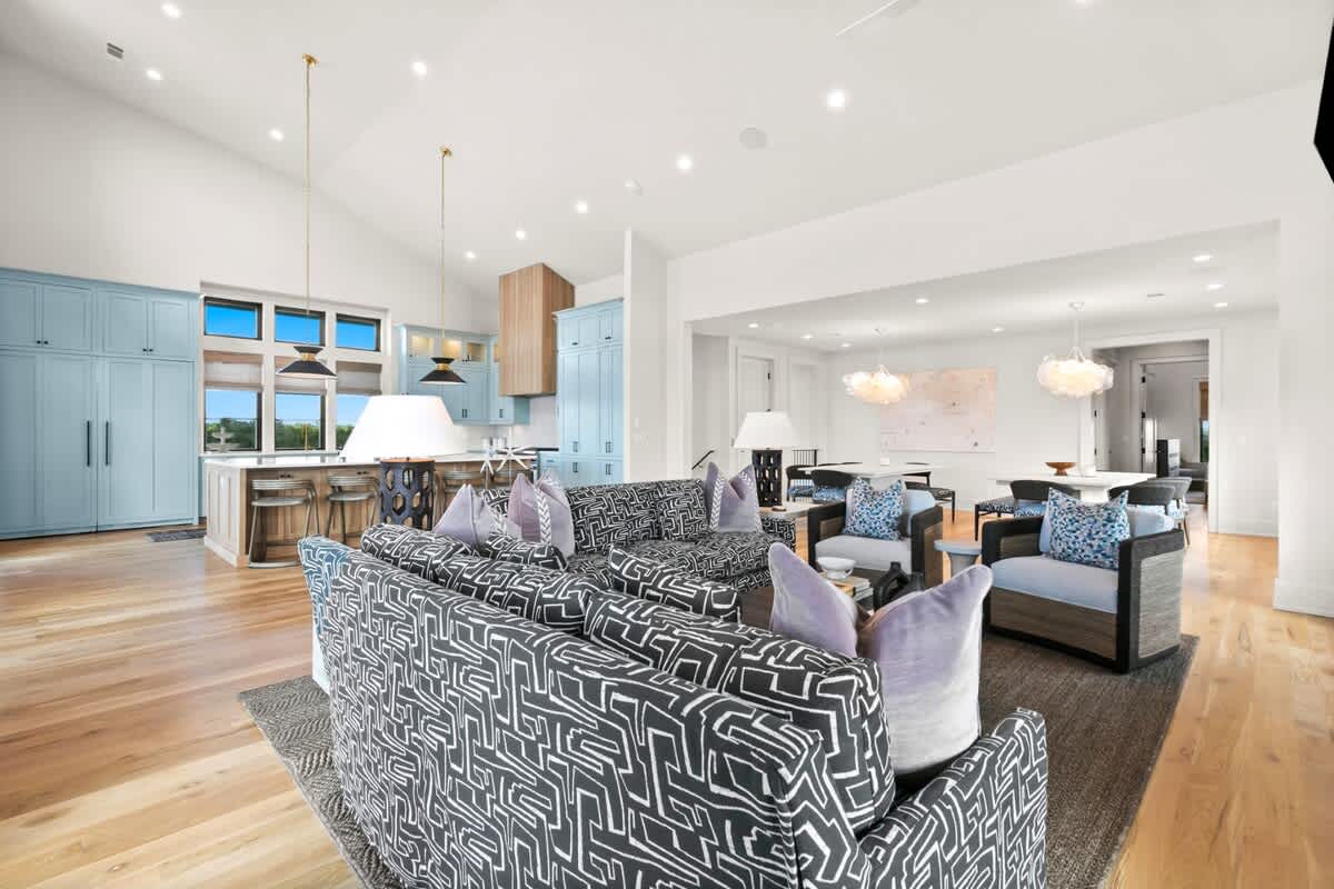 283 Lakeview Drive 83