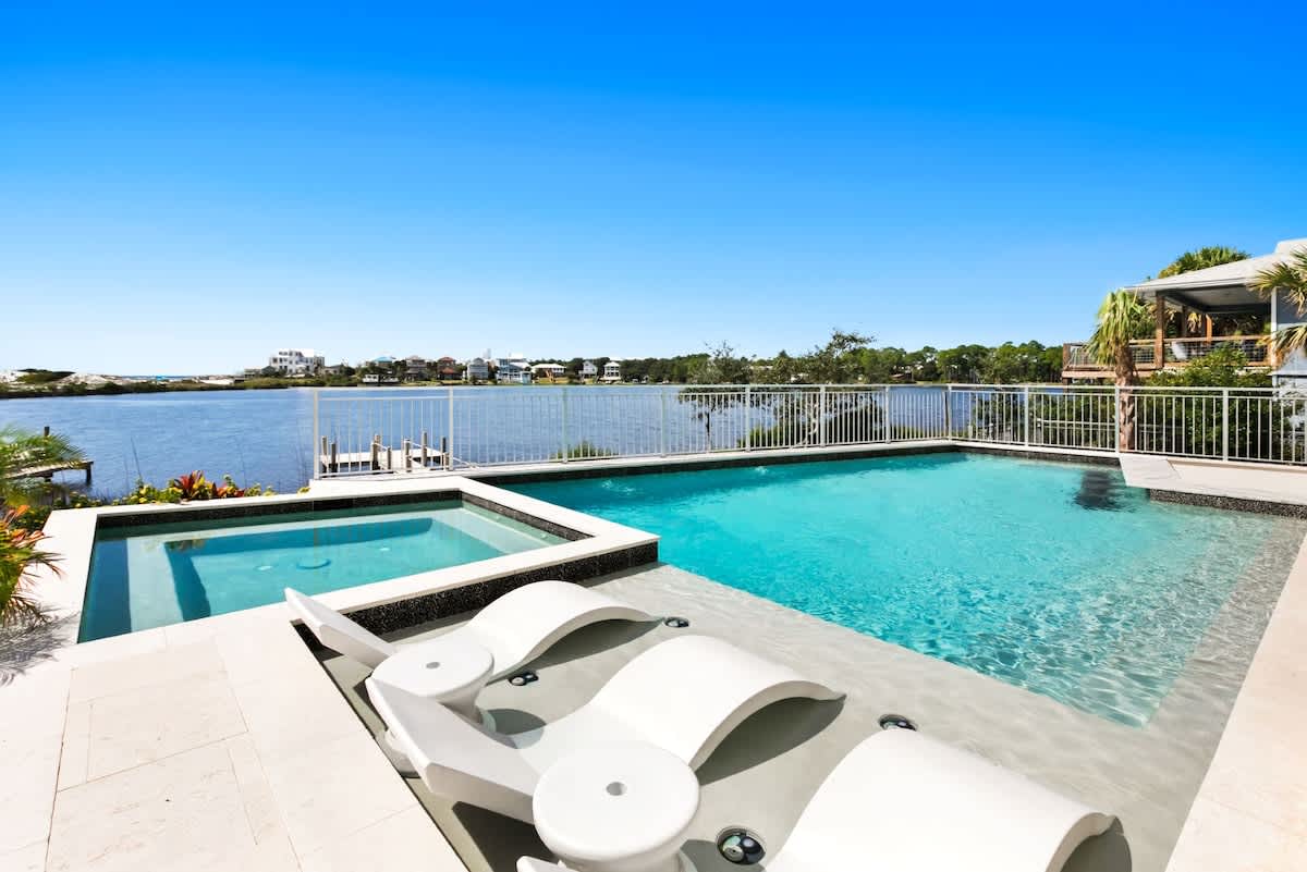 283 Lakeview Drive 3