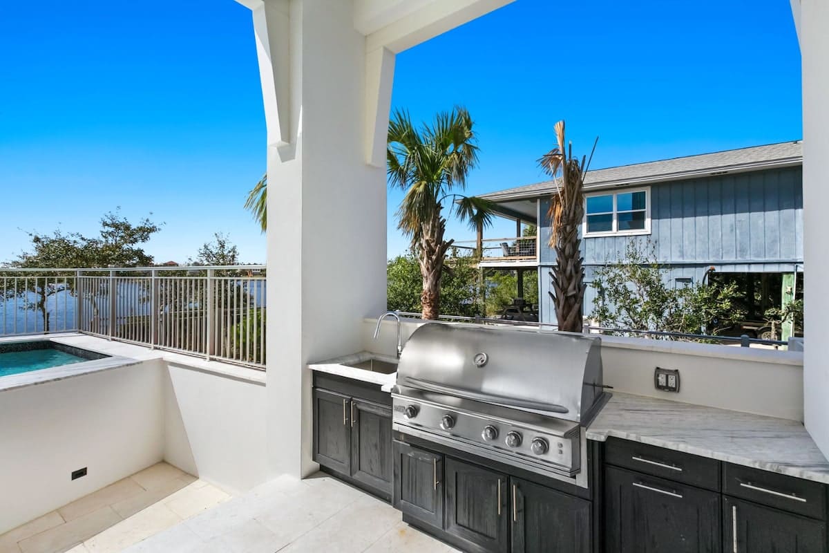 283 Lakeview Drive 9