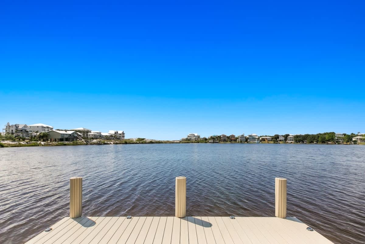 283 Lakeview Drive 24