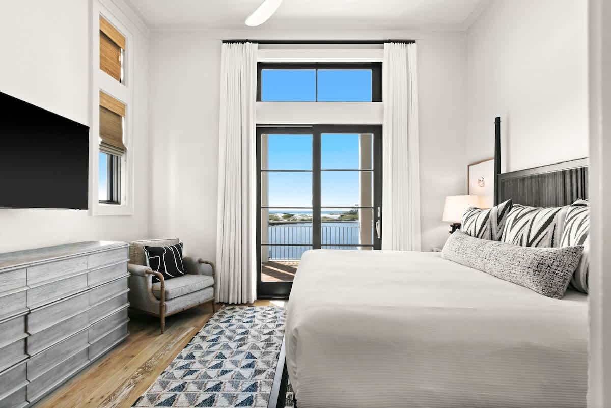 283 Lakeview Drive 52