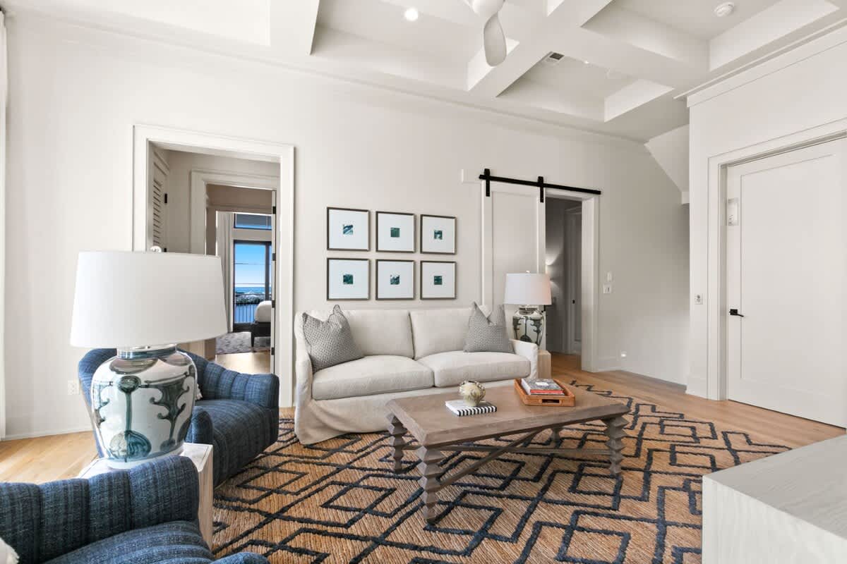 283 Lakeview Drive 44