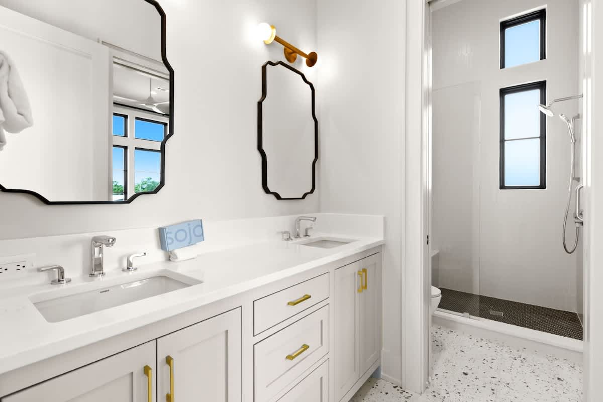 283 Lakeview Drive 56