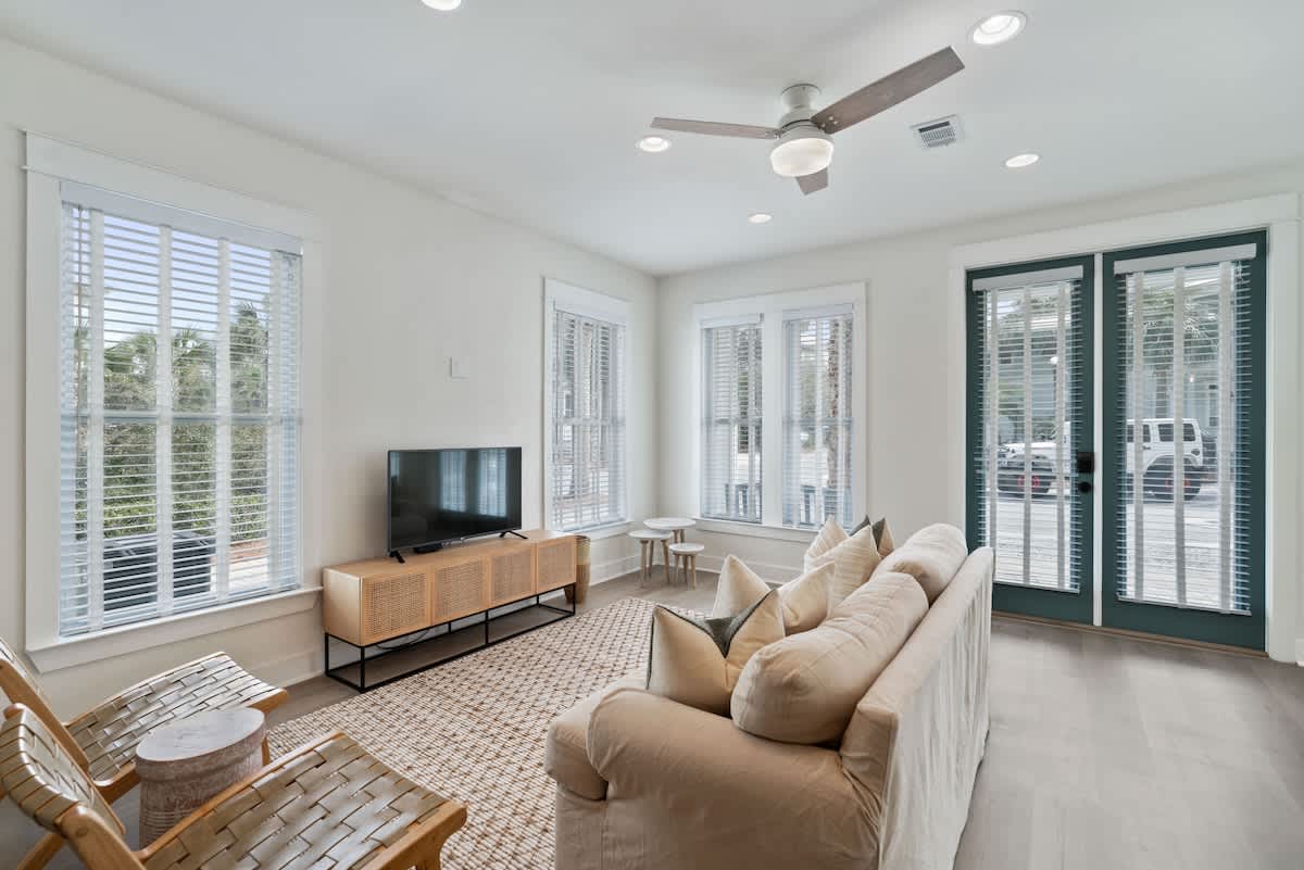 248 Beach Bike Way 3