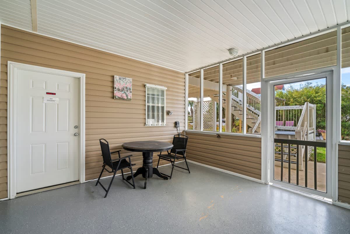 Blues Beach Bungalow 33