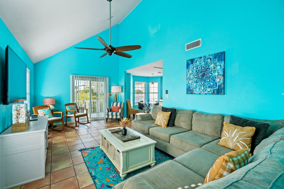 Blues Beach Bungalow 5