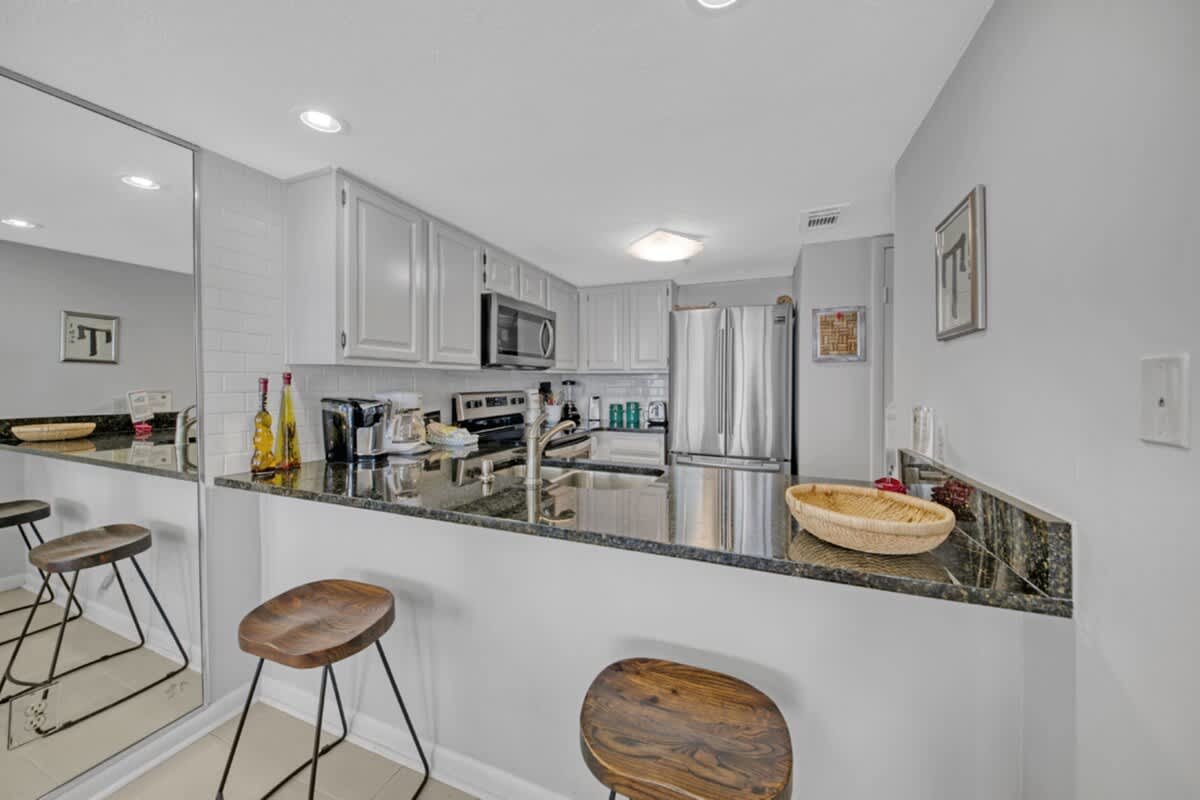 One Seagrove Place 1603 | Photo 13