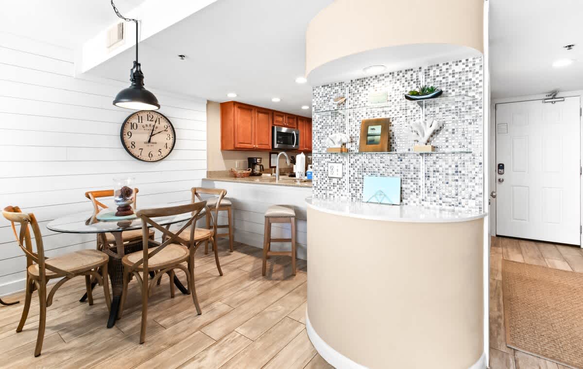 One Seagrove Place 1004 11