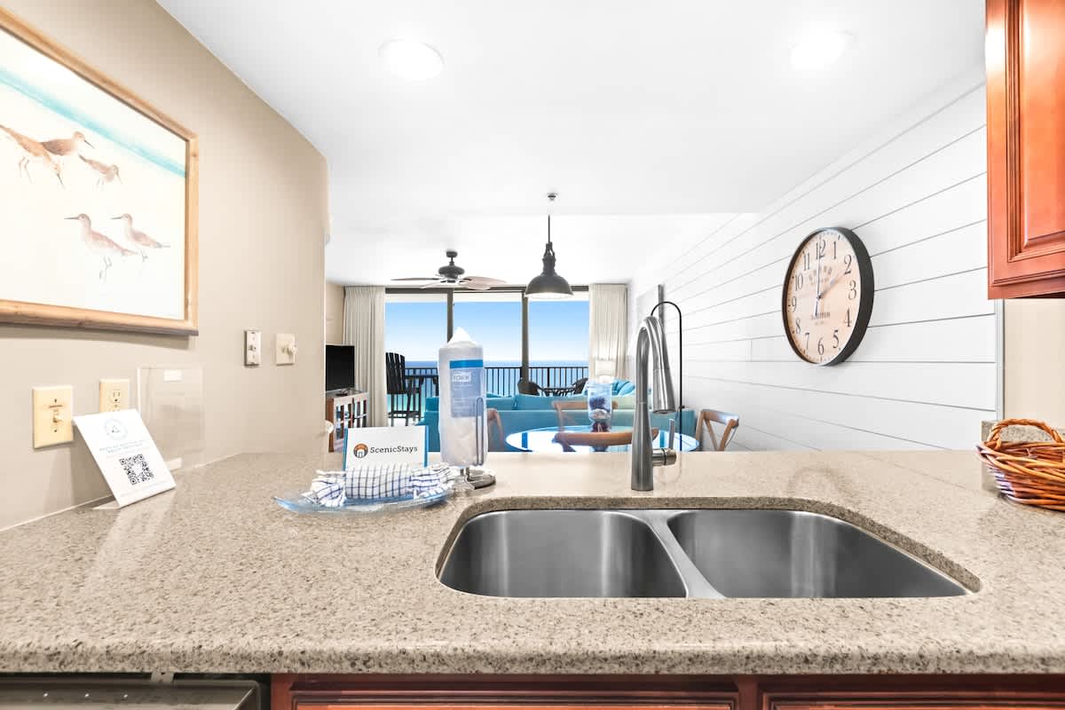 One Seagrove Place 1004 9