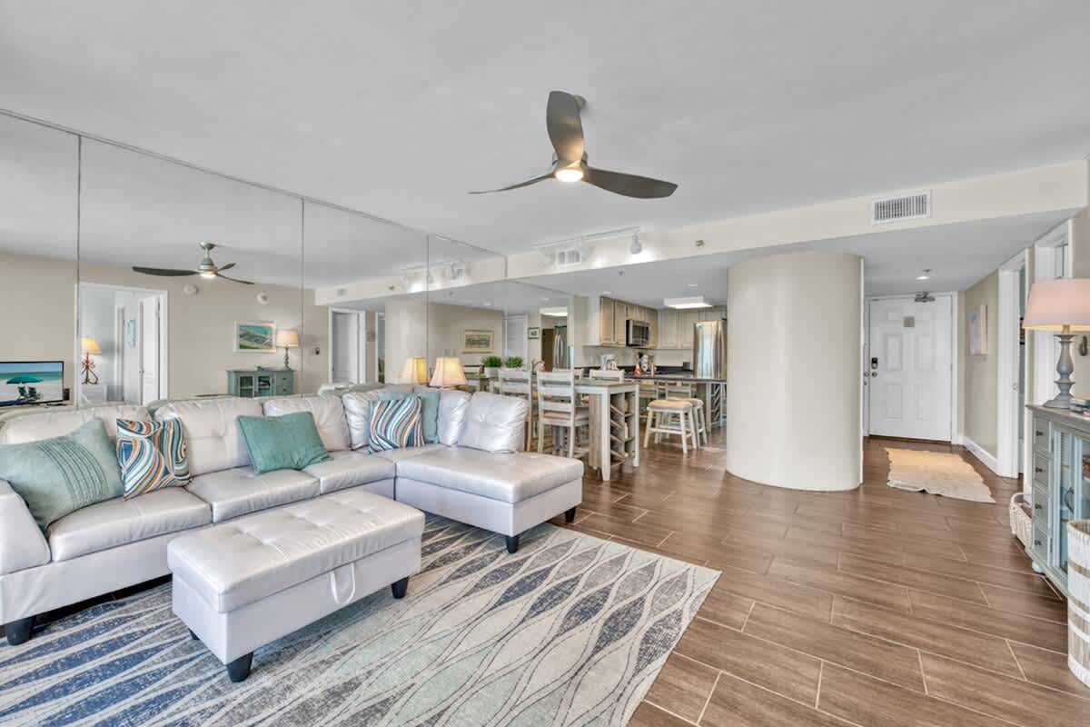 One Seagrove Place 1005 | Photo 7