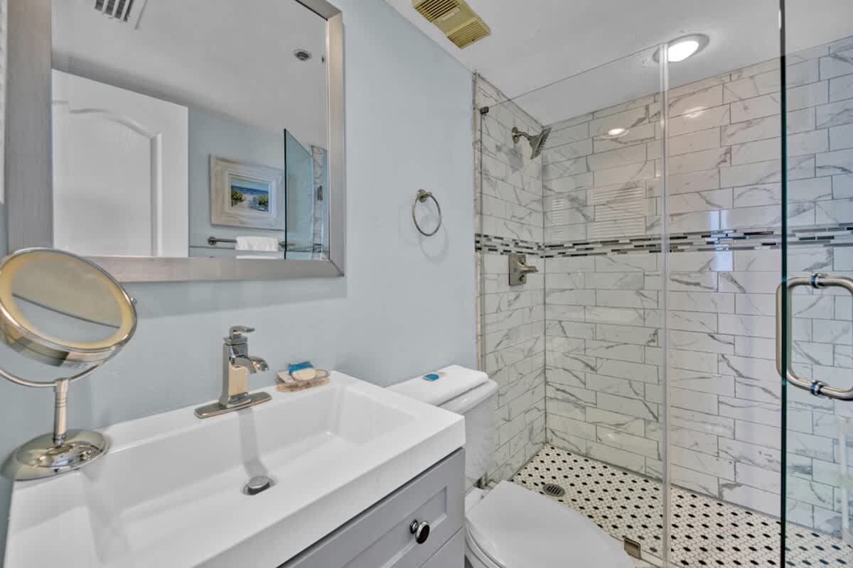 One Seagrove Place 1005 | Photo 16
