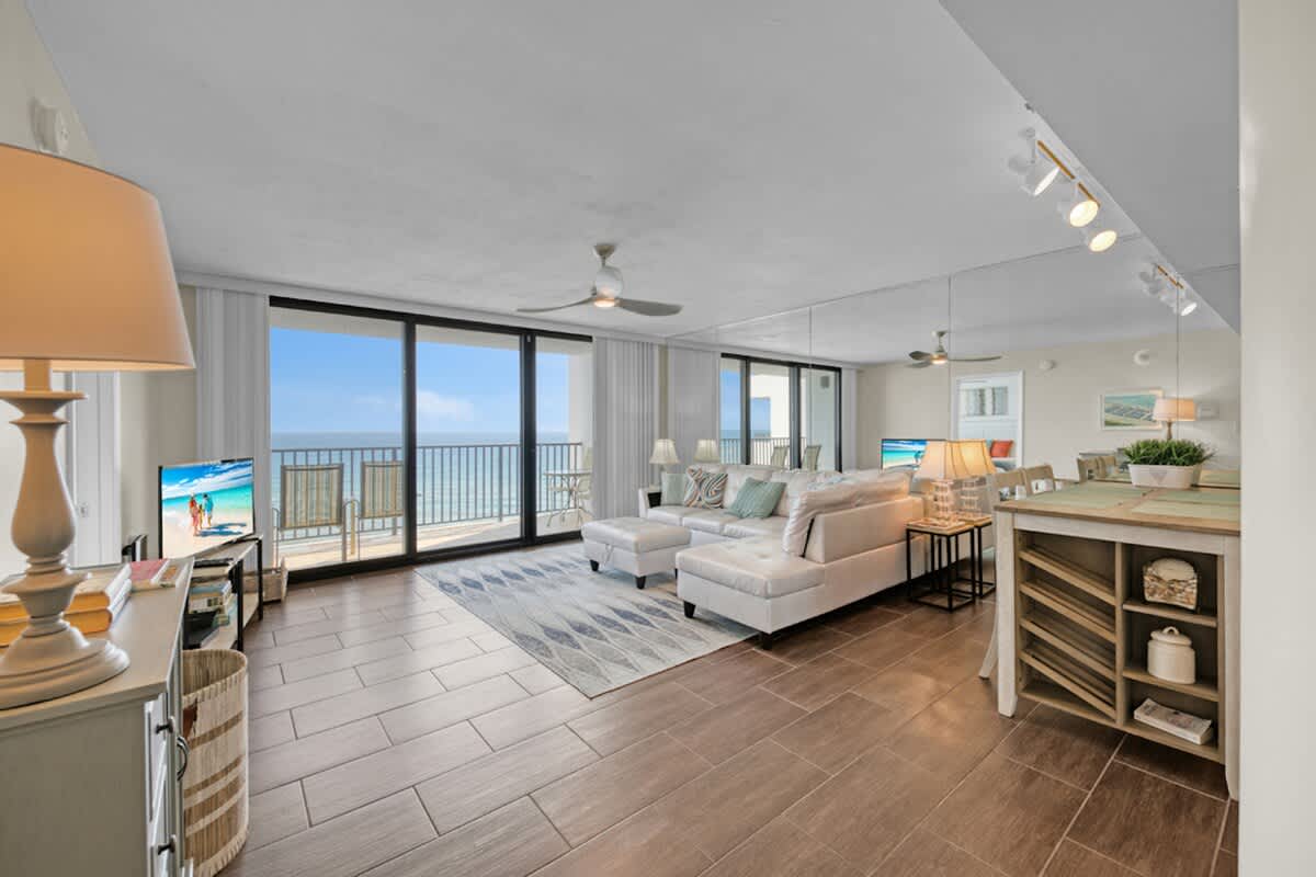 One Seagrove Place 1005 | Photo 4