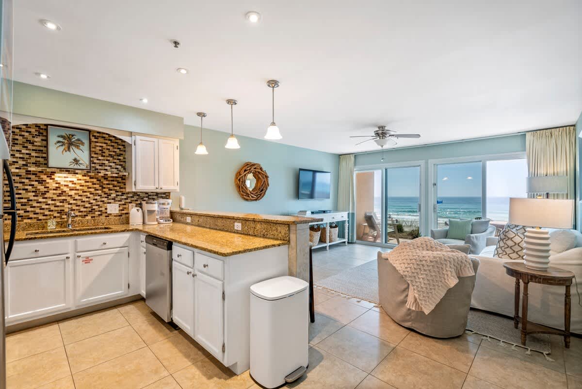 Crystal Sands 106B | Photo 10