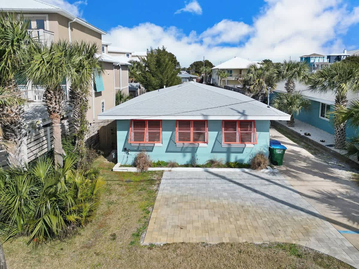 Emerald Flamingo | Photo 29