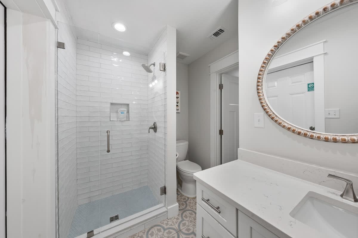 Emerald Flamingo | Photo 25