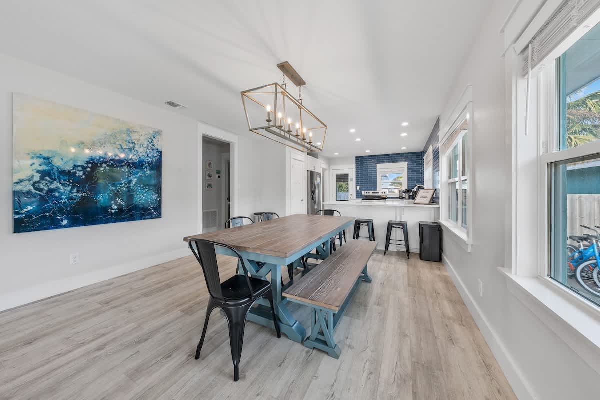 Emerald Flamingo | Photo 15