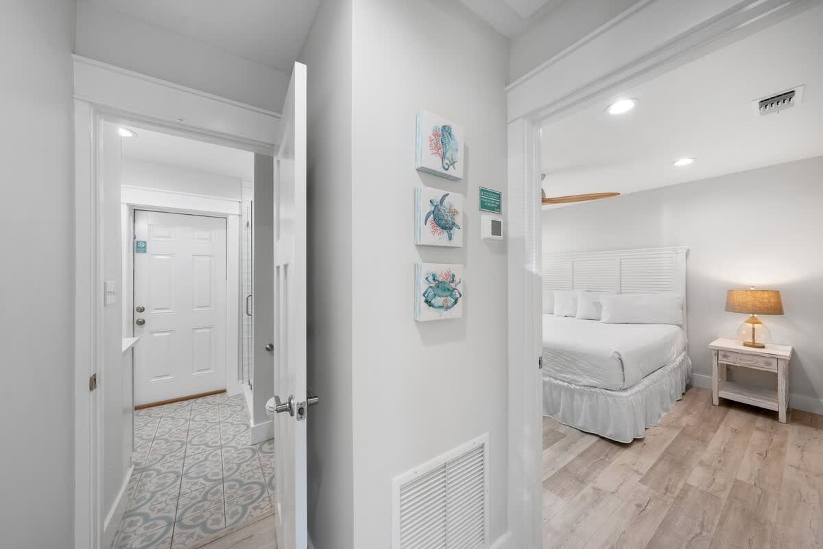 Emerald Flamingo | Photo 24