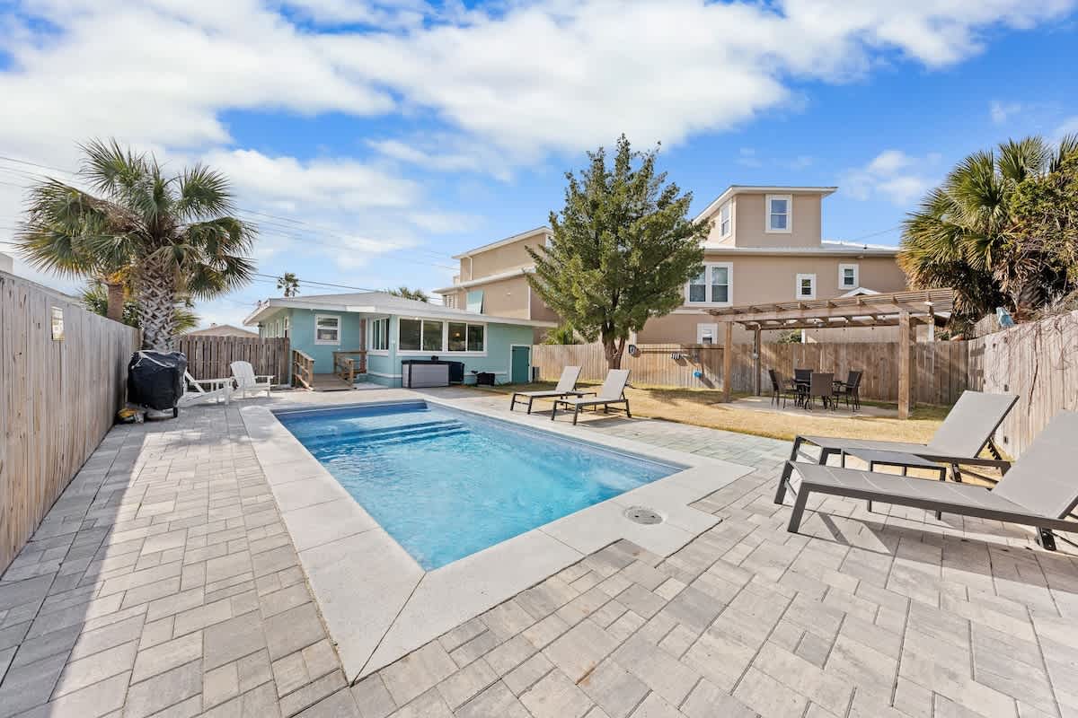 Emerald Flamingo | Photo 39