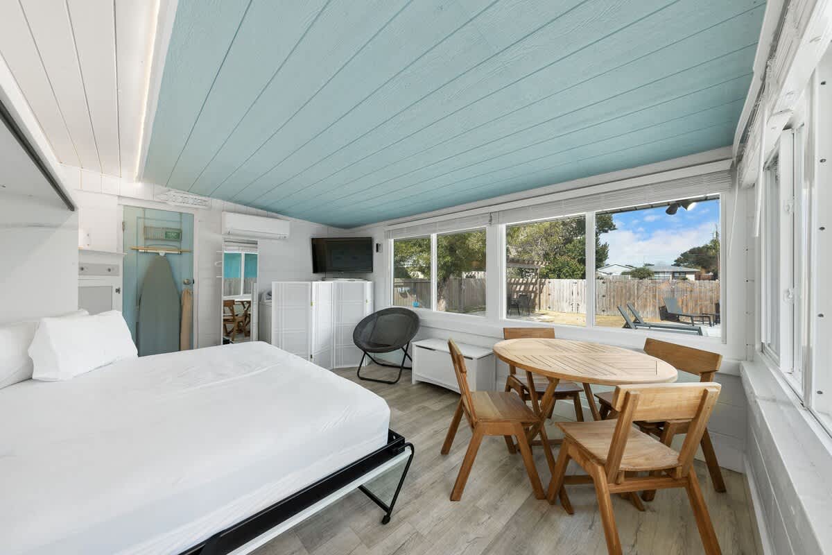 Emerald Flamingo | Photo 35