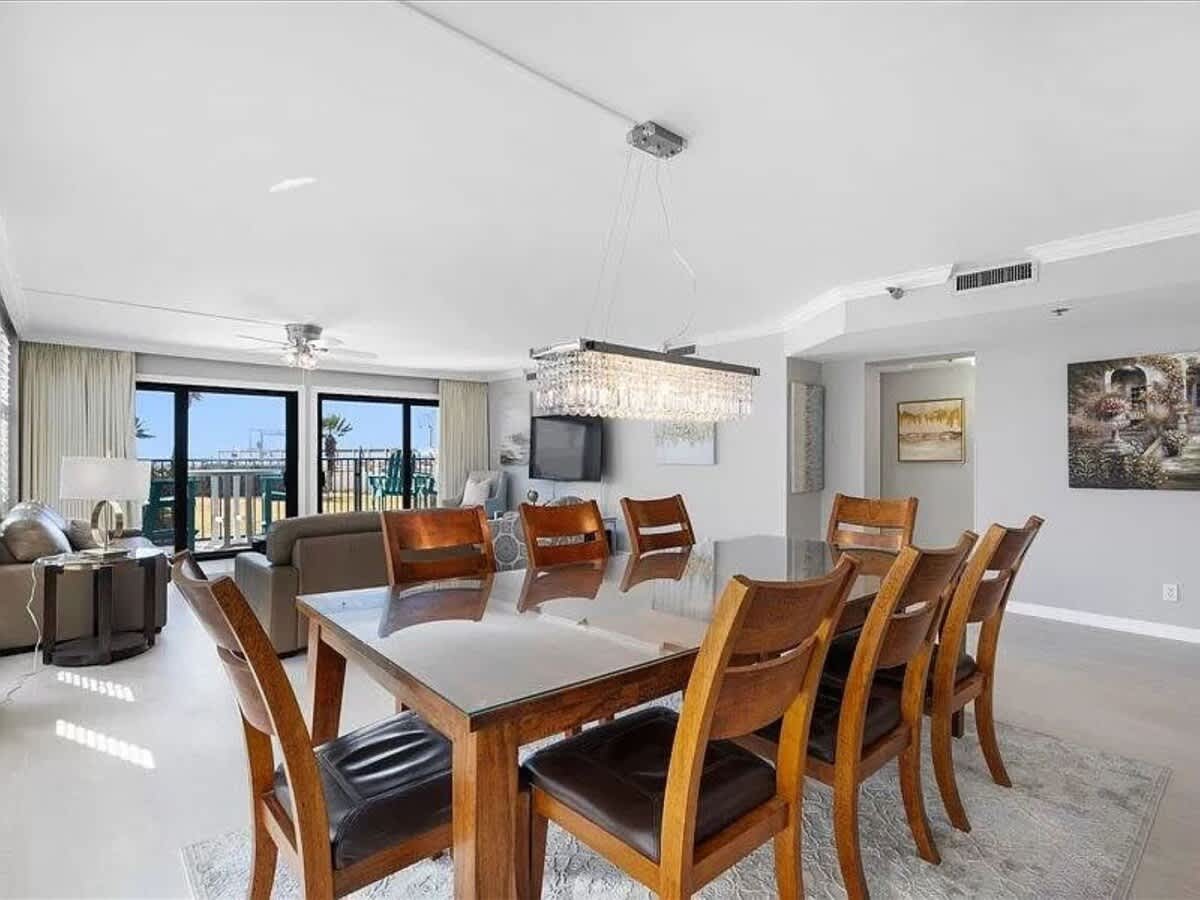 Emerald Towers 0101 6