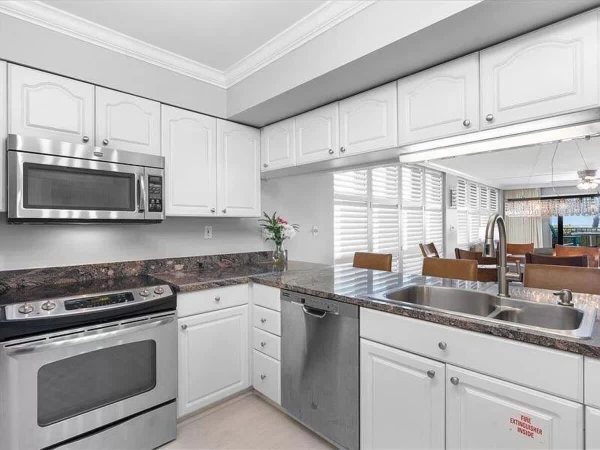 Emerald Towers 0101 10