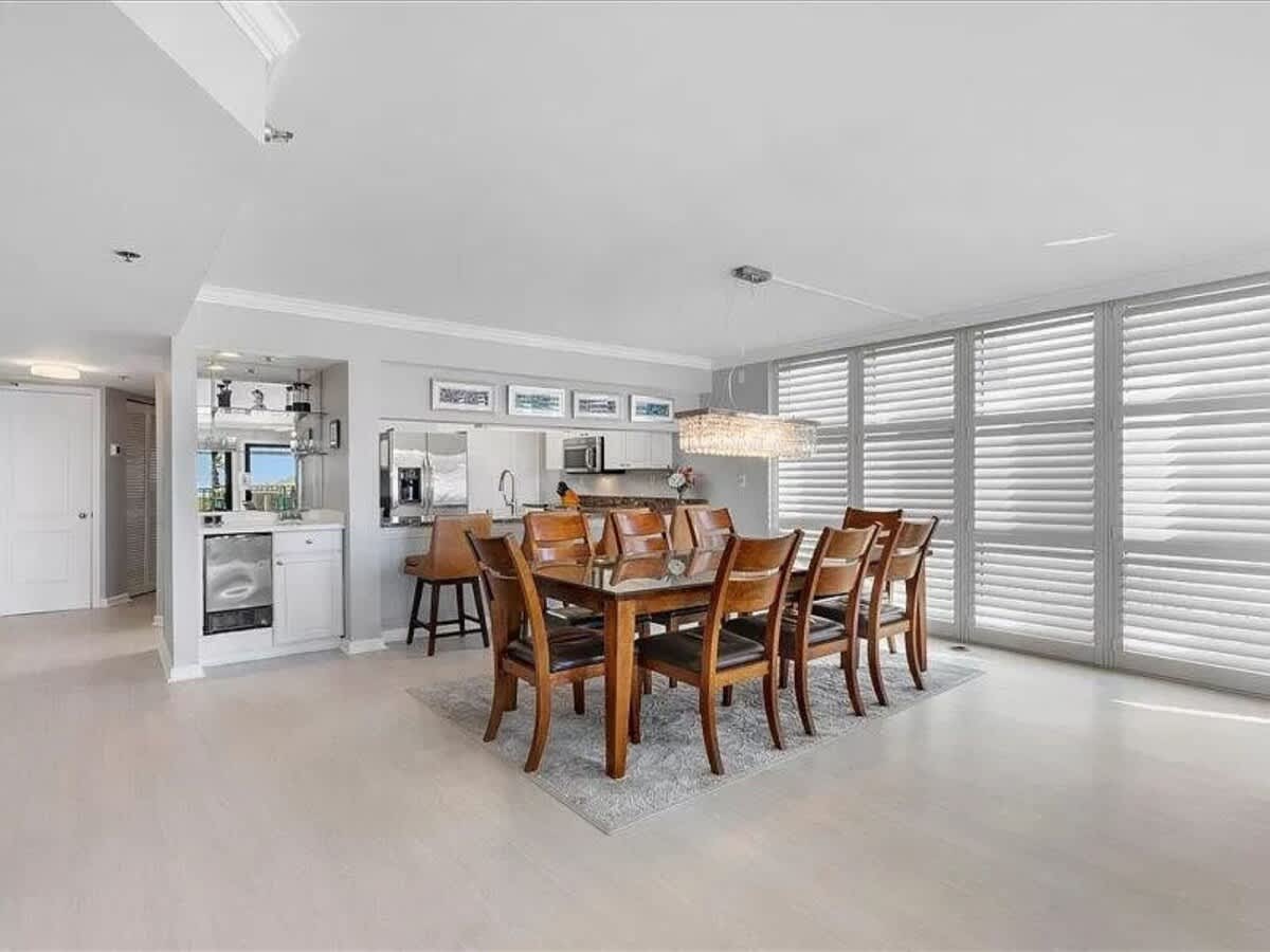 Emerald Towers 0101 7