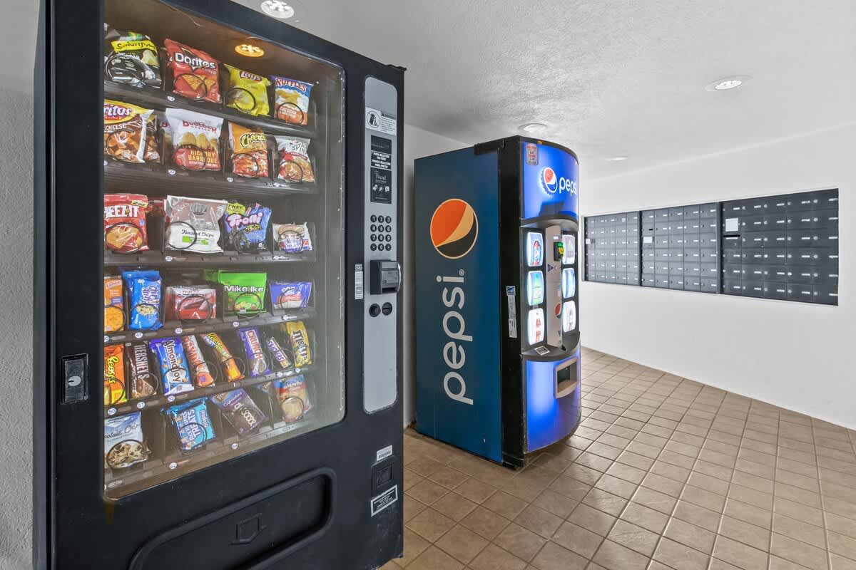 Emerald Towers 0104 38