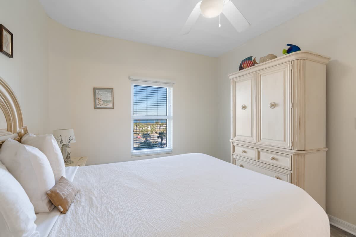 Inn at Summerwind 305 28