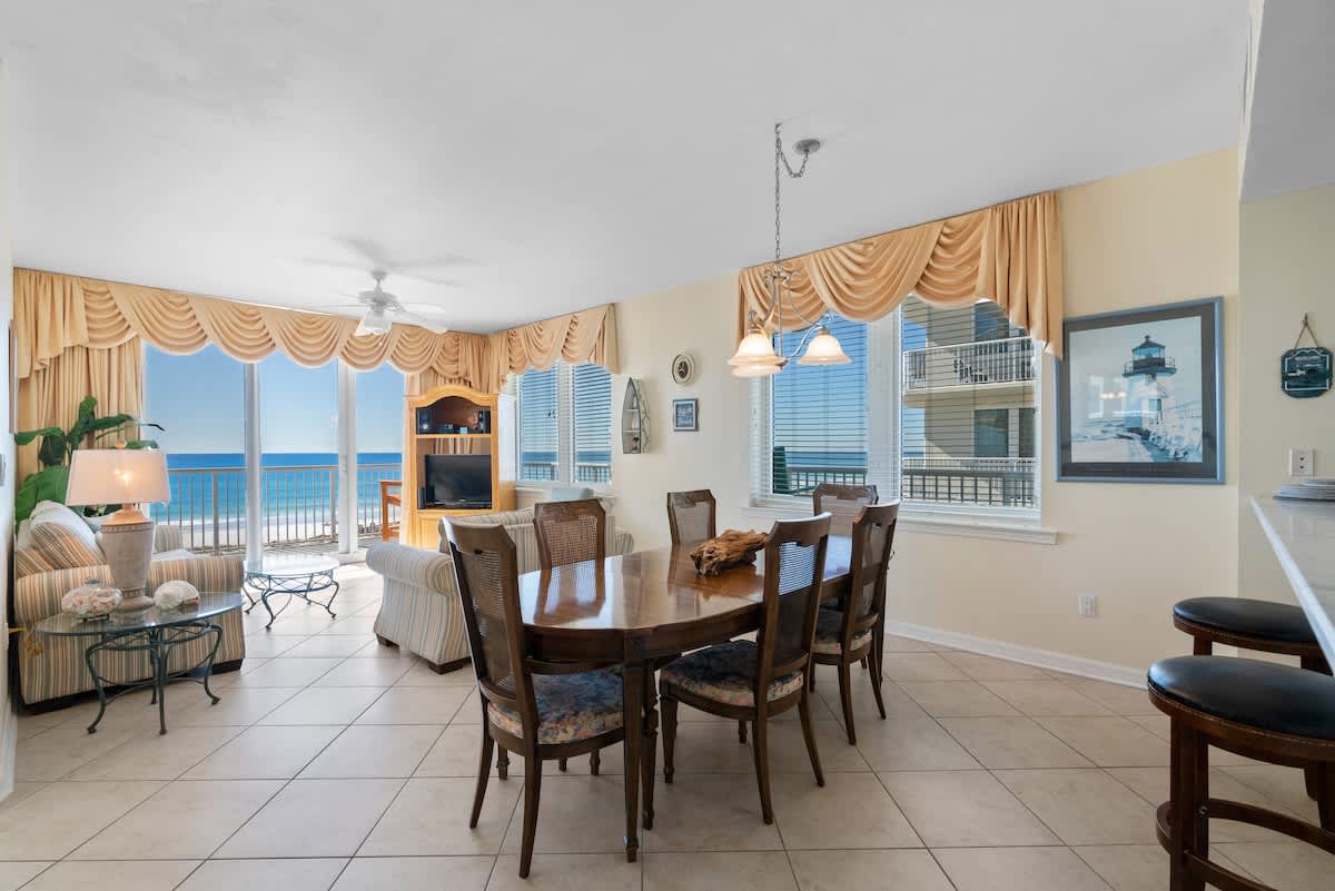 Inn at Summerwind 305 12