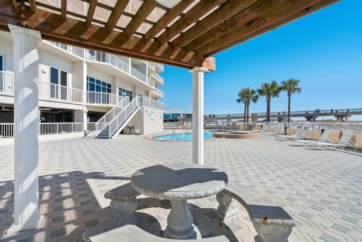 Inn at Summerwind 305 37