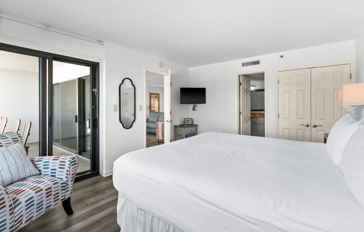 Emerald Towers 0502 26