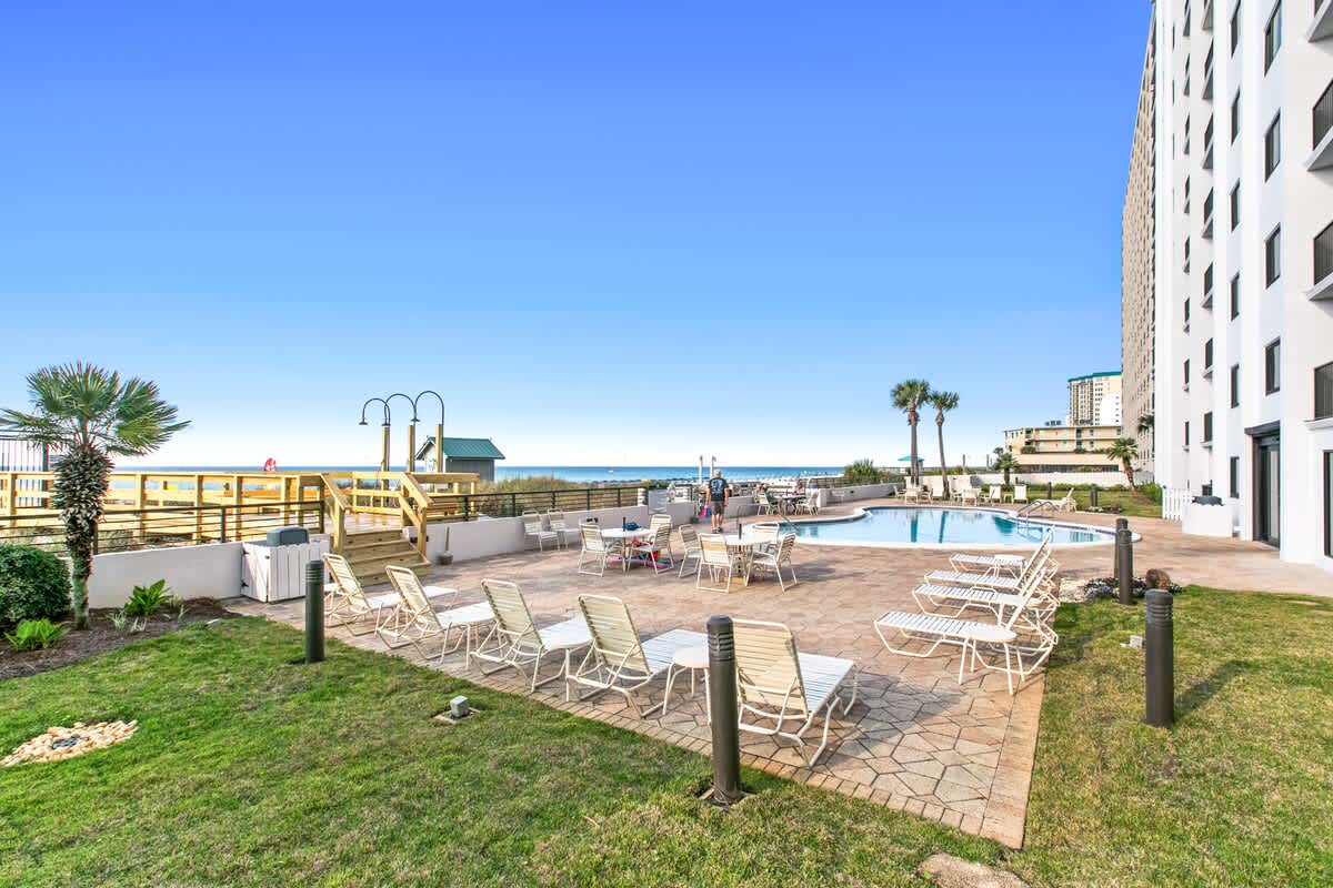 Emerald Towers 0502 37