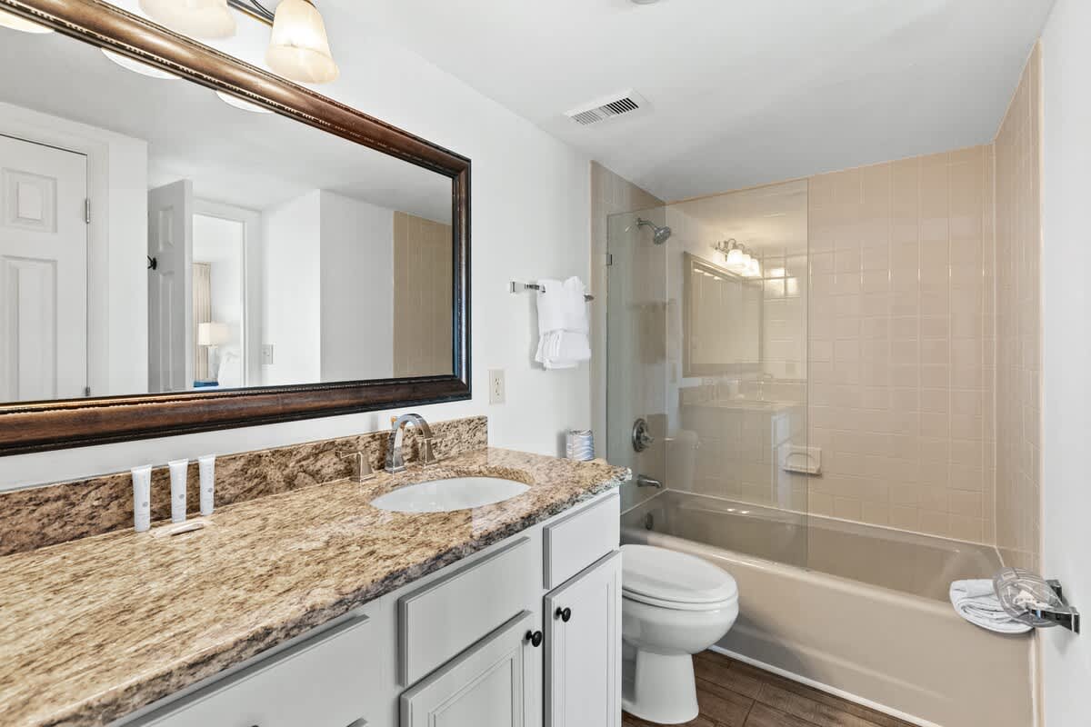 Emerald Towers 0502 28