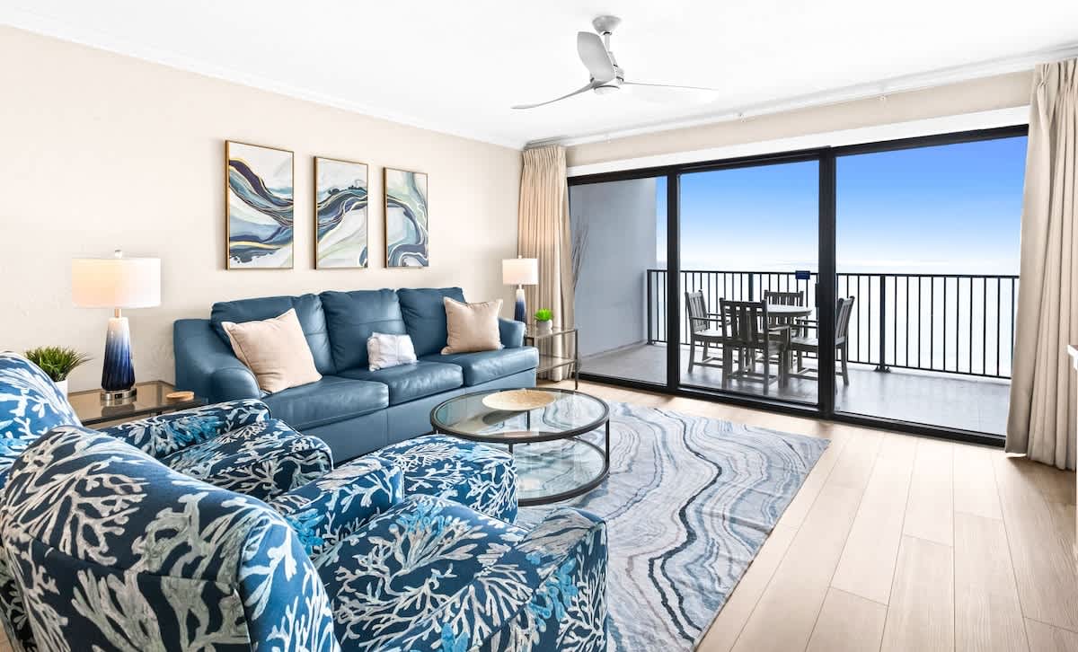 Emerald Towers 0603 | Photo 2