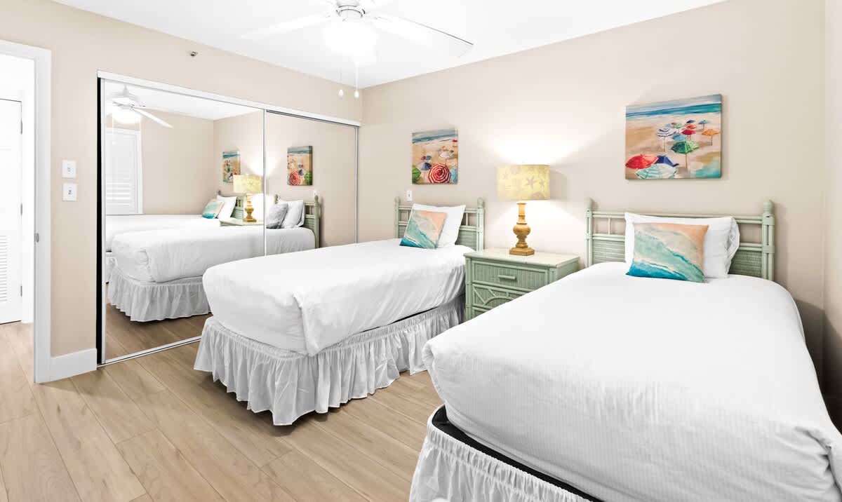 Emerald Towers 0603 | Photo 20