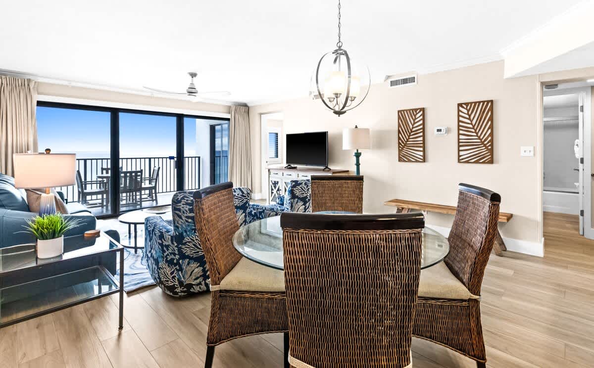 Emerald Towers 0603 | Photo 6