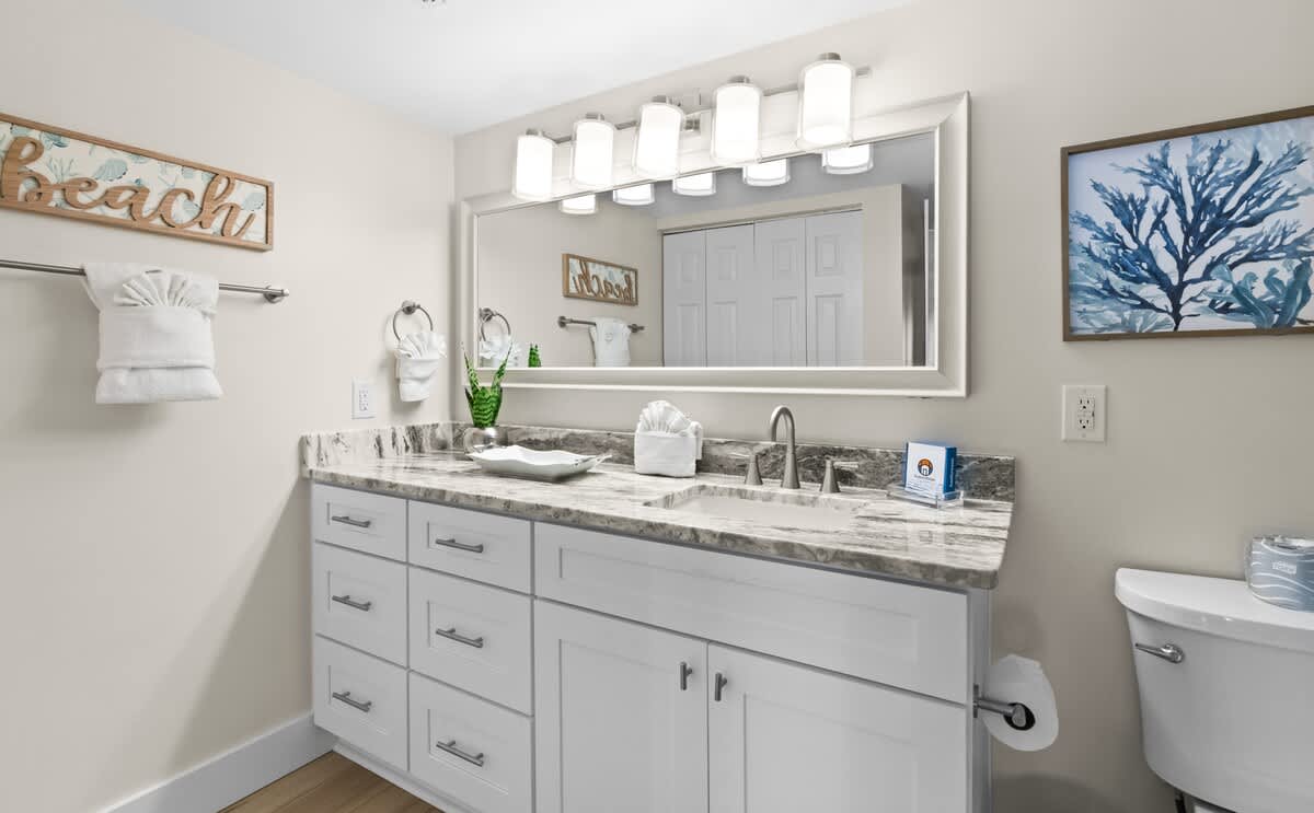 Emerald Towers 0704 21