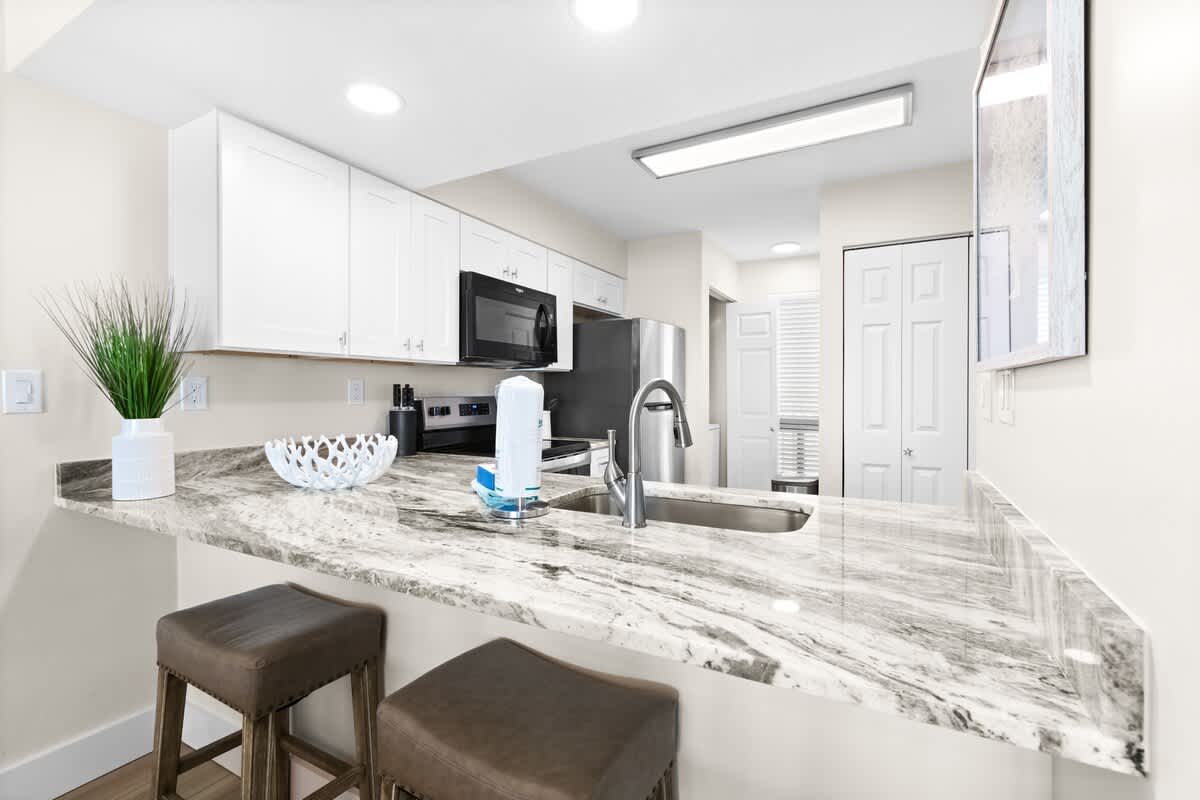 Emerald Towers 0704 11