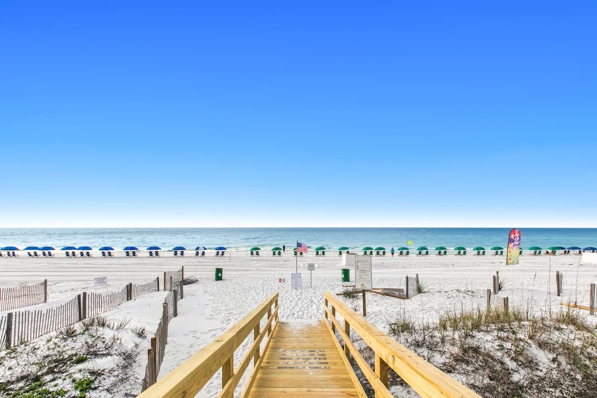 Emerald Towers 0706 46