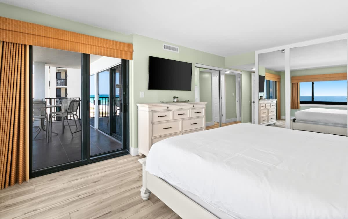 Emerald Towers 0706 25